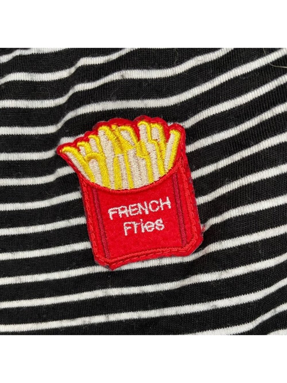 Striped crop top with French fries size S. - Picture 2 of 2